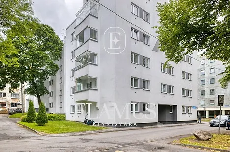 Pärnu mnt 68 // Uue Maailma tn 19 – дом снаружи