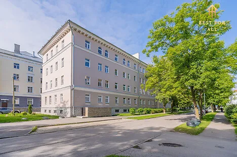 Tuulemaa tn 10 – the building from outside